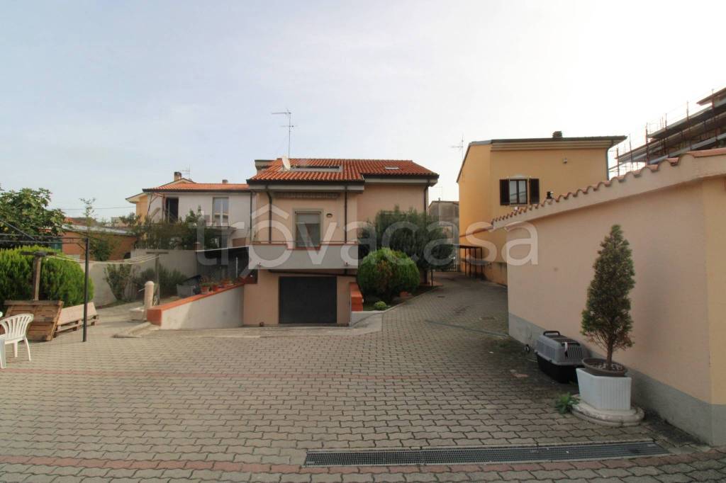 casa indipendente in vendita a Civitanova Marche in zona Fontespina