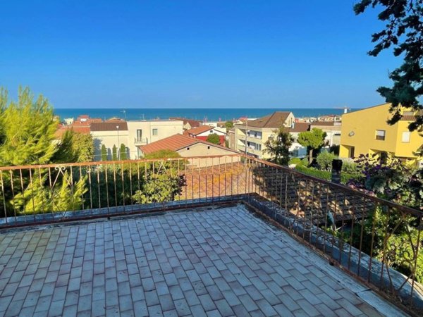 casa indipendente in vendita a Civitanova Marche in zona Fontespina
