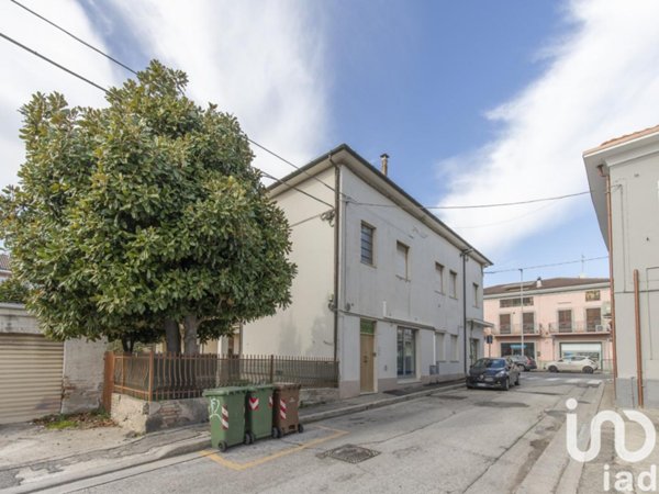 casa indipendente in vendita a Civitanova Marche in zona San Marone