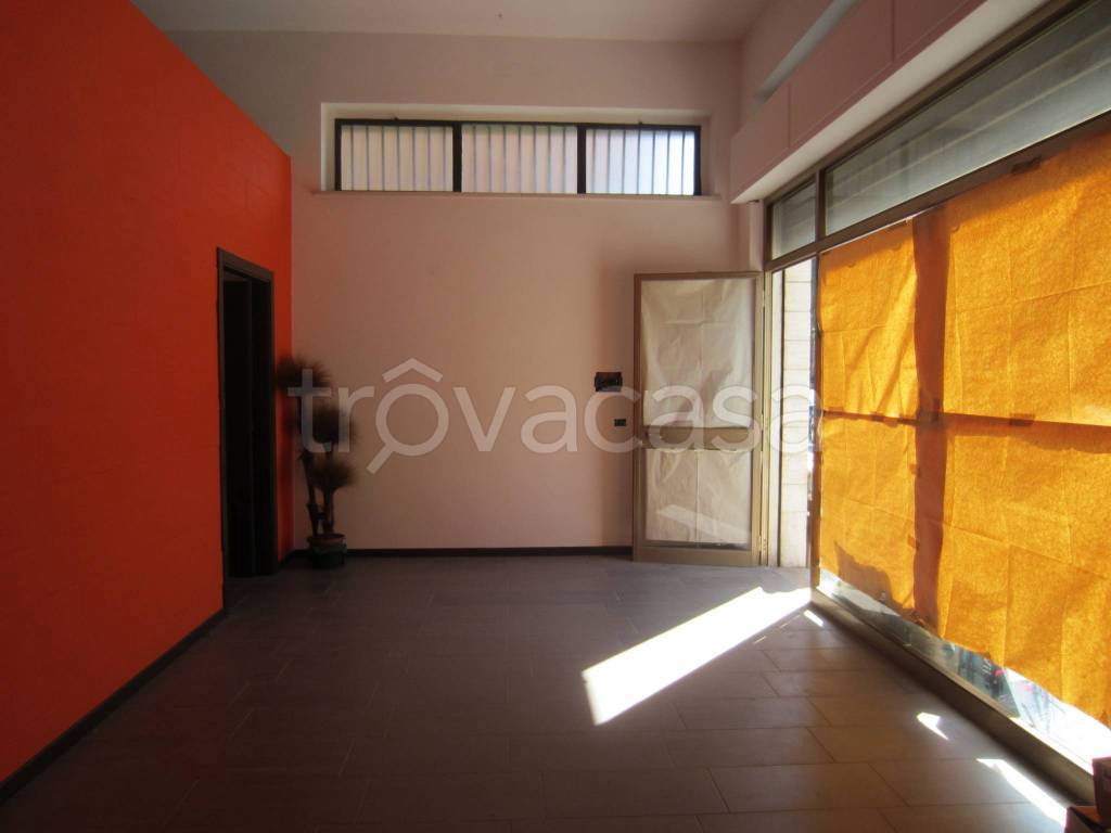 negozio in vendita a Civitanova Marche in zona San Marone
