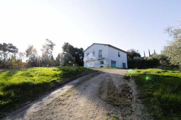 casa indipendente in vendita a Civitanova Marche in zona Porto Civitanova