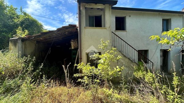 casa indipendente in vendita a Civitanova Marche in zona Porto Civitanova