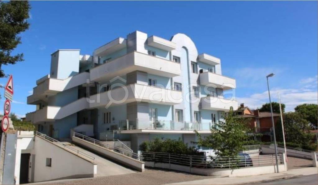 negozio in vendita a Civitanova Marche