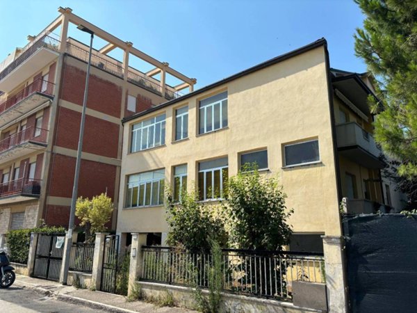 casa indipendente in vendita a Civitanova Marche