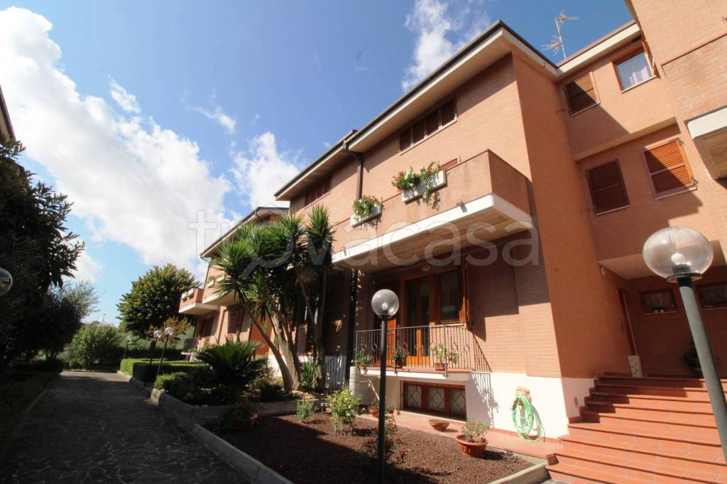 casa indipendente in vendita a Civitanova Marche
