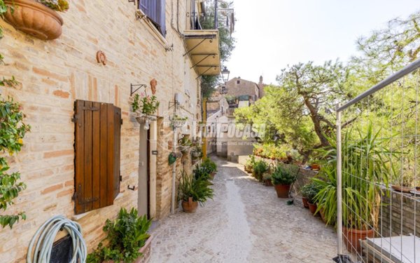 casa indipendente in vendita a Civitanova Marche