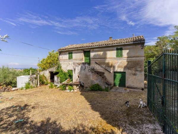 casa indipendente in vendita a Civitanova Marche