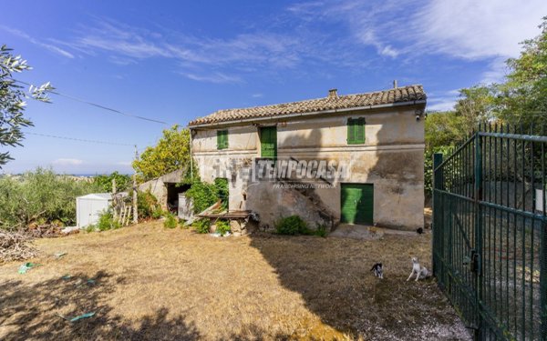 casa indipendente in vendita a Civitanova Marche