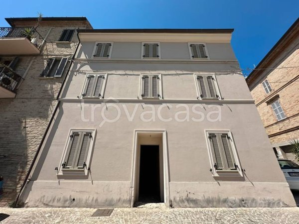 casa indipendente in vendita a Civitanova Marche
