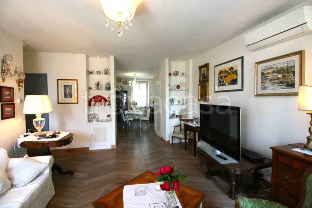 casa indipendente in vendita a Civitanova Marche