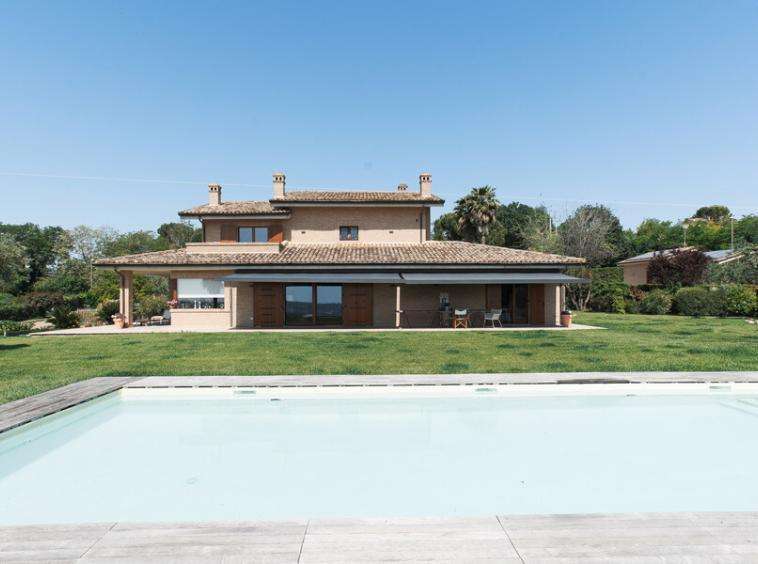 casa indipendente in vendita a Civitanova Marche
