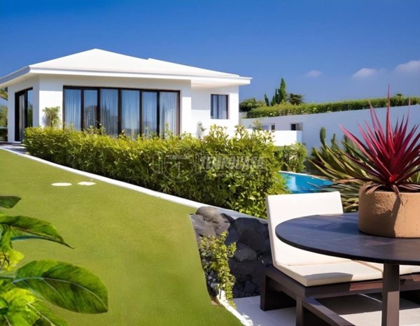 casa indipendente in vendita a Civitanova Marche