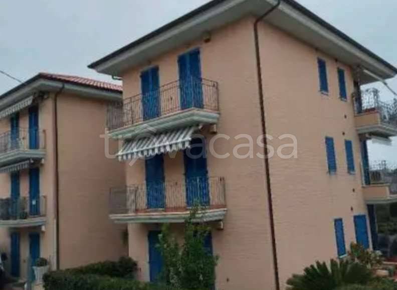 appartamento in vendita a Civitanova Marche in zona San Marone