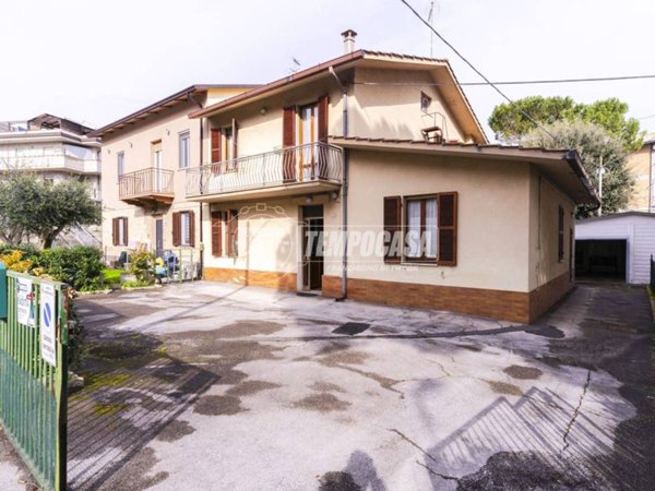 casa indipendente in vendita a Civitanova Marche in zona San Marone