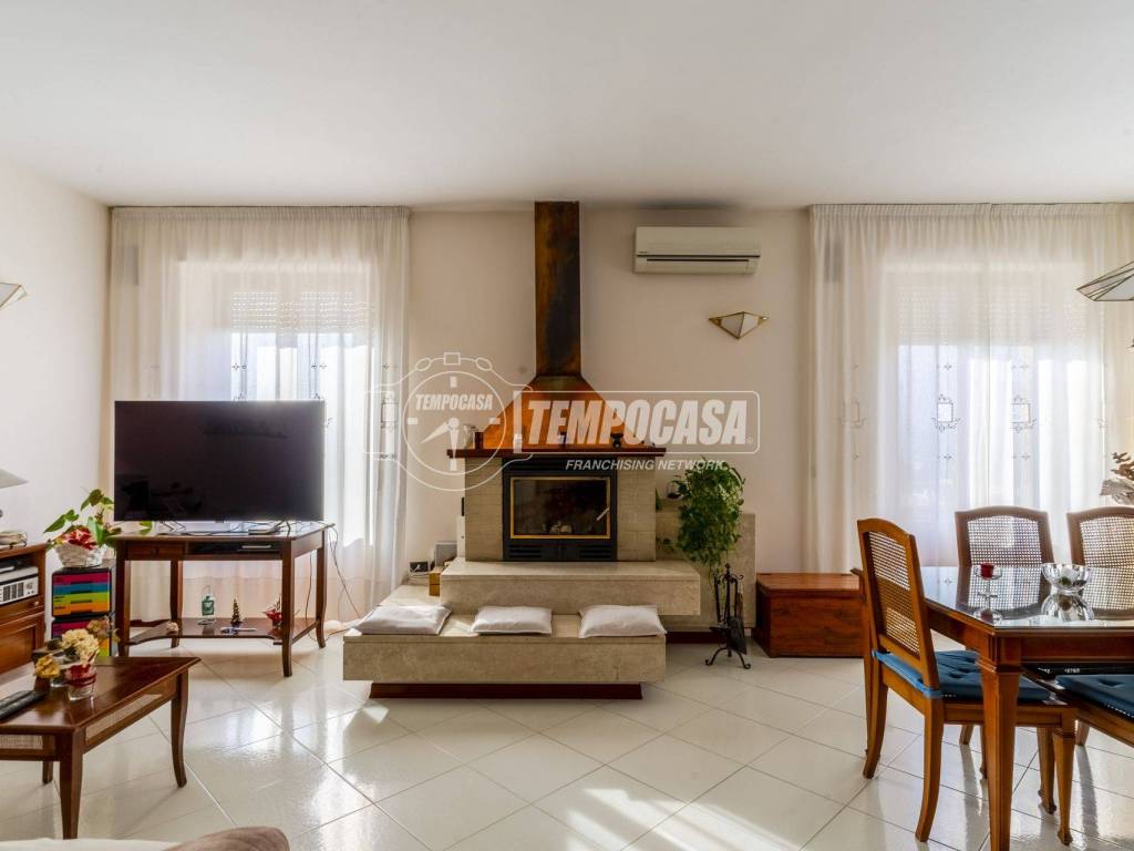 appartamento in vendita a Civitanova Marche in zona Santa Maria Apparente