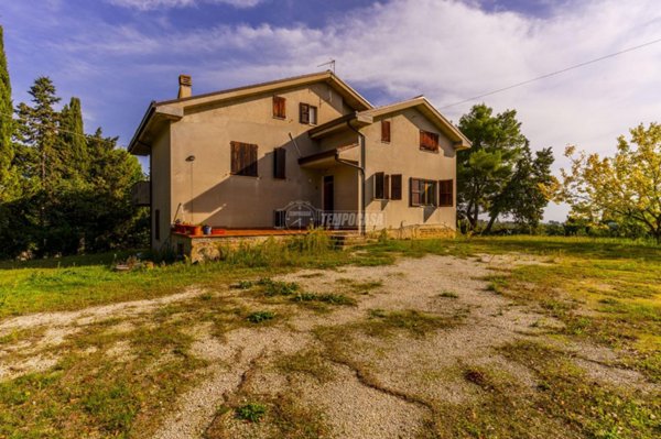 casa indipendente in vendita a Civitanova Marche