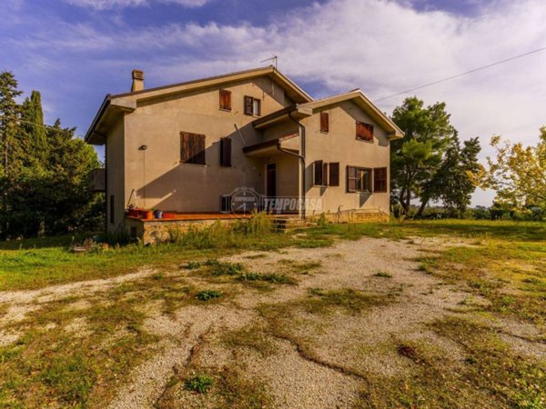 casa indipendente in vendita a Civitanova Marche