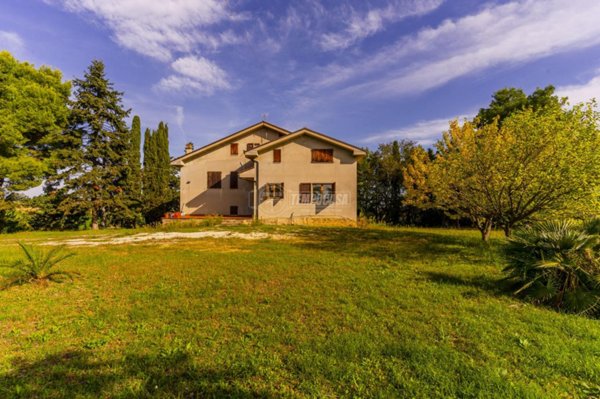 casa indipendente in vendita a Civitanova Marche