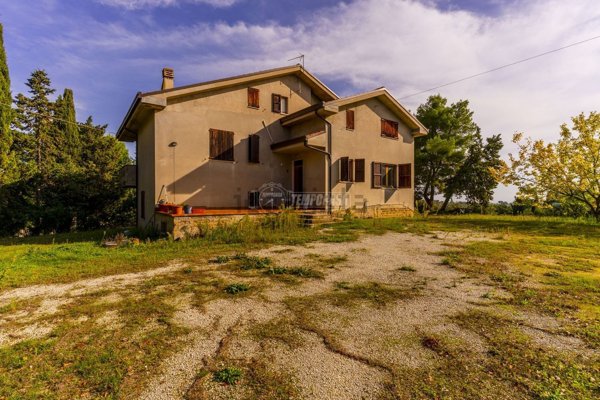 casa indipendente in vendita a Civitanova Marche
