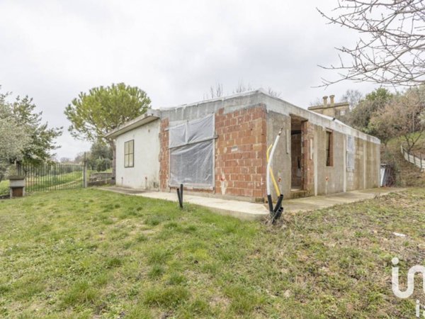 casa indipendente in vendita a Civitanova Marche in zona San Marone