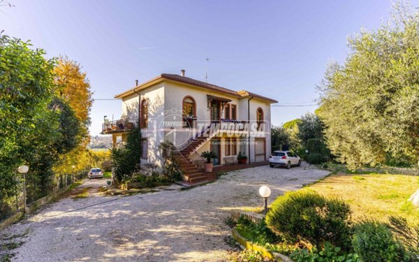 casa indipendente in vendita a Civitanova Marche