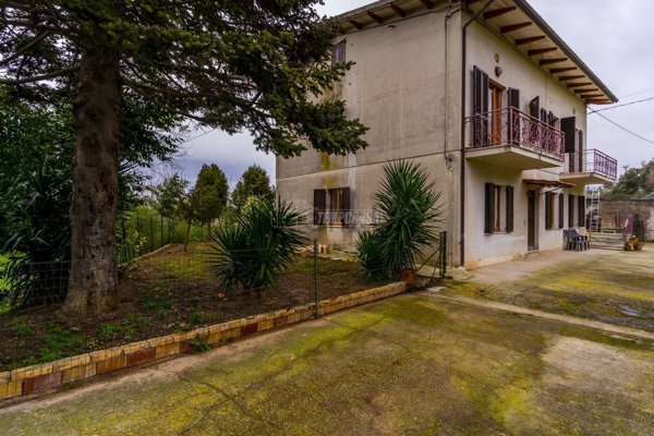 casa indipendente in vendita a Civitanova Marche