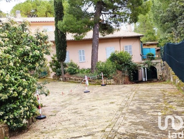 casa indipendente in vendita a Civitanova Marche