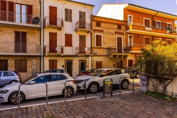 casa indipendente in vendita a Civitanova Marche
