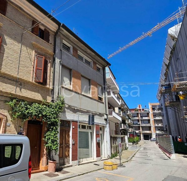 casa indipendente in vendita a Civitanova Marche
