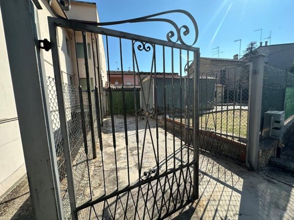 casa indipendente in vendita a Civitanova Marche