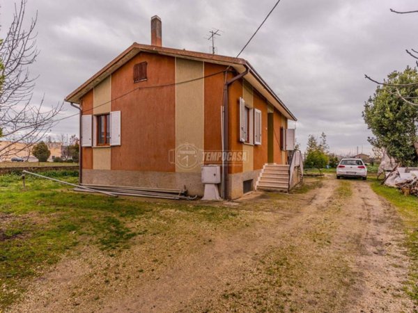 casa indipendente in vendita a Civitanova Marche in zona Santa Maria Apparente