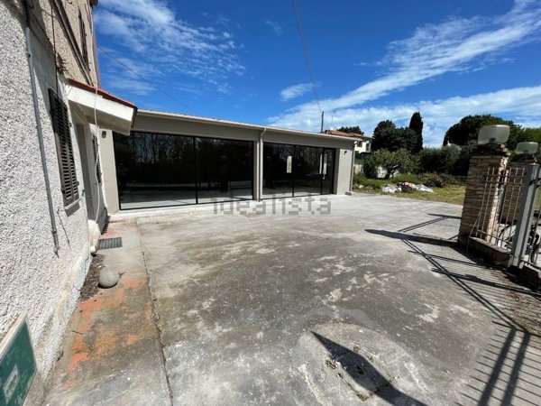 casa indipendente in vendita a Civitanova Marche