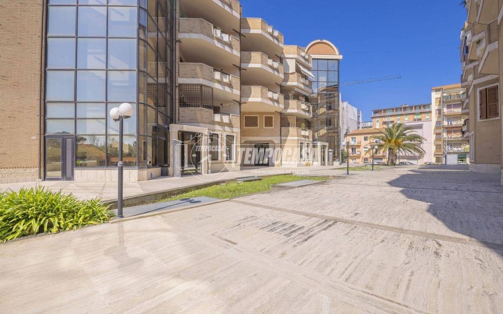 negozio in vendita a Civitanova Marche
