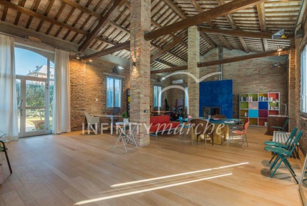 casa indipendente in vendita a Civitanova Marche