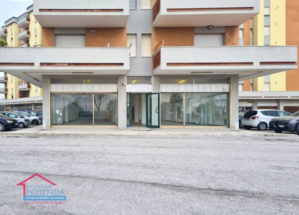 negozio in vendita a Civitanova Marche