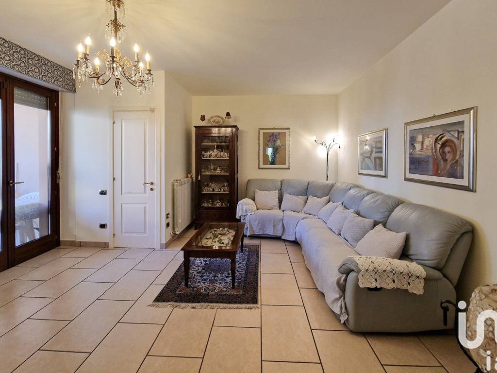 appartamento in vendita a Civitanova Marche in zona San Marone