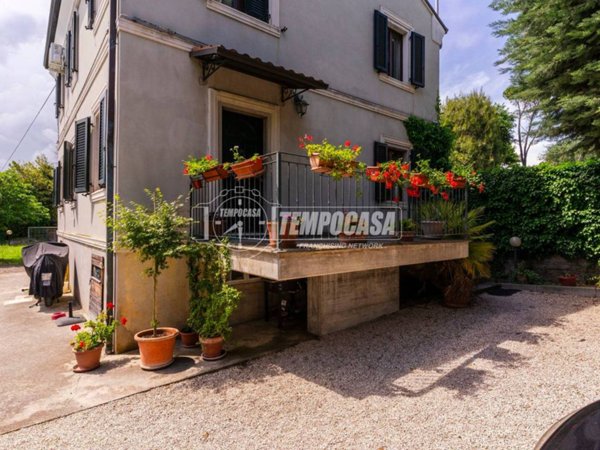 casa indipendente in vendita a Civitanova Marche in zona Santa Maria Apparente