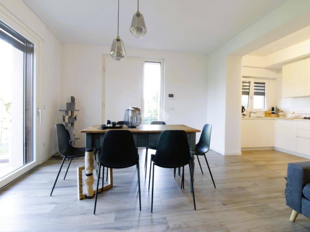 appartamento in vendita a Civitanova Marche in zona San Marone