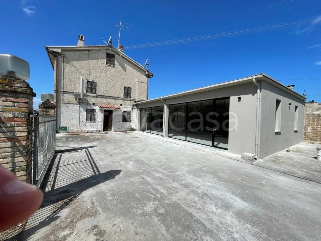 casa indipendente in vendita a Civitanova Marche