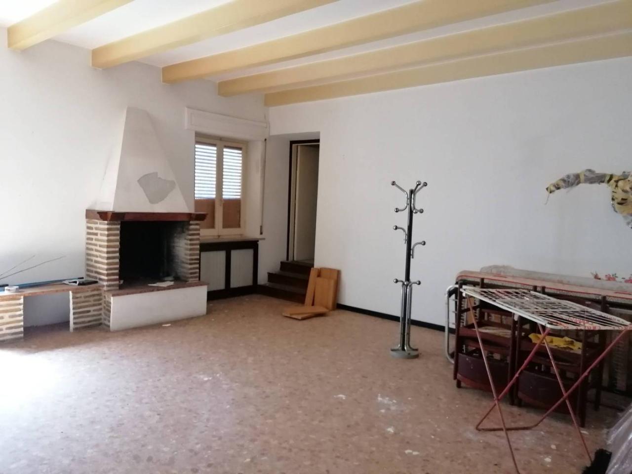 casa indipendente in vendita a Civitanova Marche