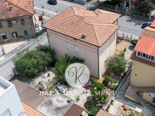 casa indipendente in vendita a Civitanova Marche in zona San Marone