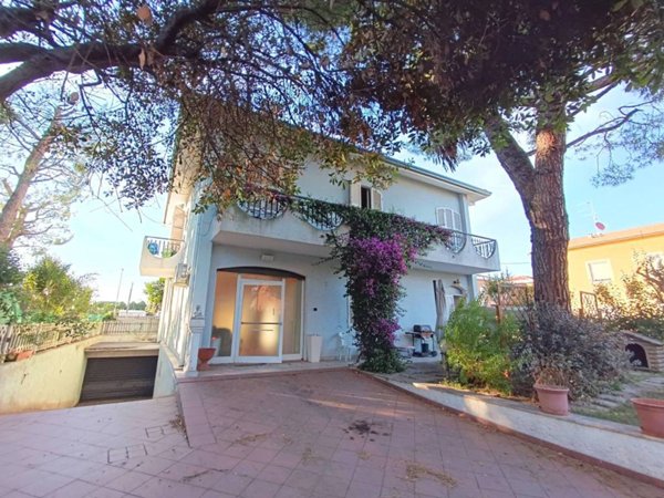 casa indipendente in vendita a Civitanova Marche in zona San Marone