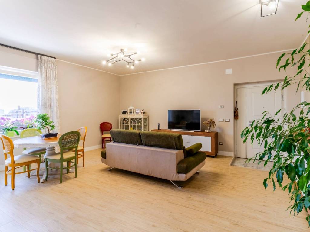 appartamento in vendita a Civitanova Marche in zona San Marone