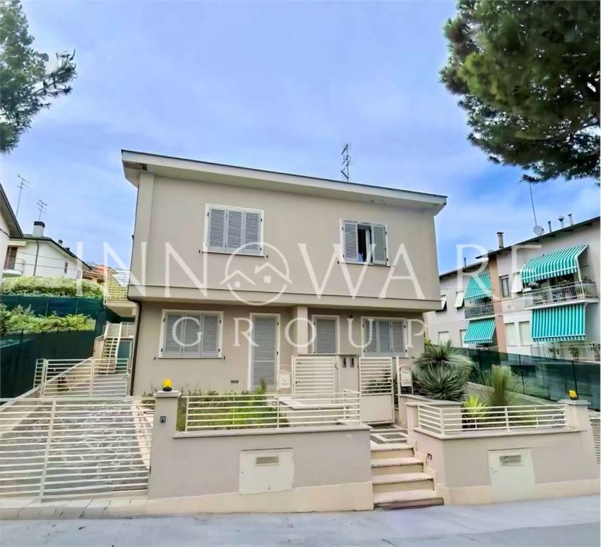 casa indipendente in vendita a Civitanova Marche