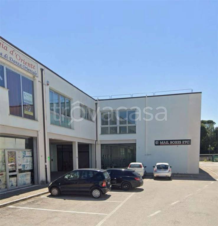 trivano in vendita a Civitanova Marche