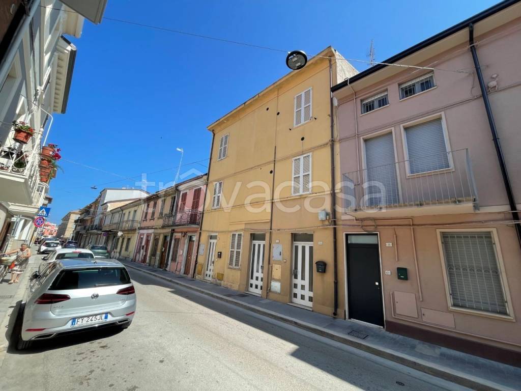 casa indipendente in vendita a Civitanova Marche