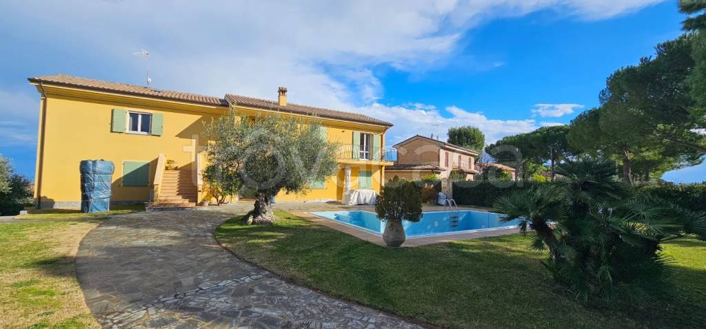 casa indipendente in vendita a Civitanova Marche