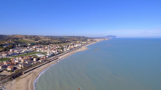casa indipendente in vendita a Civitanova Marche in zona Fontespina