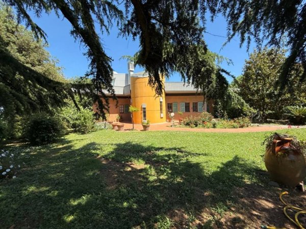casa indipendente in vendita a Civitanova Marche