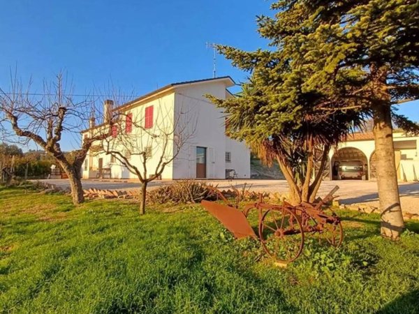 casa indipendente in vendita a Civitanova Marche